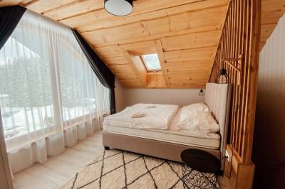 Family + mezonet 28 - spálňa s manželskou posteľou, Villa Erdődy Resort, Oravská Lesná