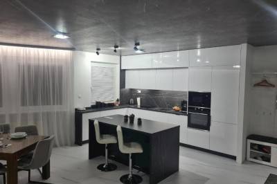 Plne vybavená kuchyňa s jedálenským sedením, Apartmán Belezza, Liptovský Mikuláš