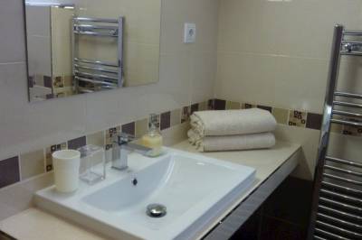 Apartmán na poschodí – kúpeľňa so sprchovacím kútom a toaletou, Ubytovanie u Betuša, Pribylina