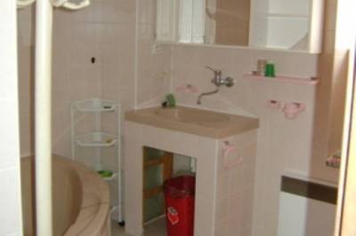 Apartmán č. 1 – kúpeľňa s vaňou a toaletou, Ubytovanie v súkromí U Mikuláša, Blatnica