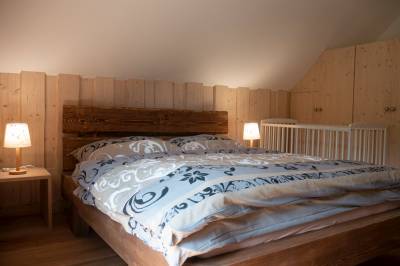 Rozprávkový zrub - spálňa s manželskou posteľou, Rozprávkový Zrub a chalupa Kvietok, Nižná