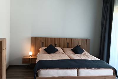 Spálňa s manželskou posteľou, Apartmán Lesanka, Oravská Lesná