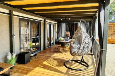 Dom s 2 spálňami - terasa so sedením, Brand new mobile house - Soline Beach, Biograd na Moru