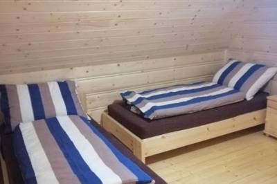 Spálňa s 1-lôžkovými posteľami, Chata na Vŕšku, Pribylina