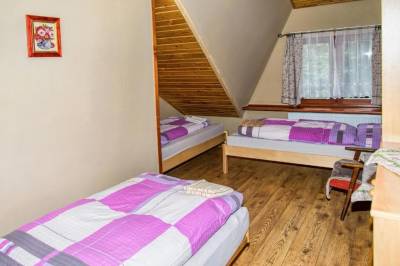 Dovolenkový dom 4-spálňový - spálňa s 1-lôžkovými posteľami, Ubytovanie u Maroša, Kežmarok