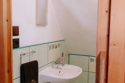 Malá chata - vybavenie kúpeľne, Chaty Katka, Oravský Biely Potok