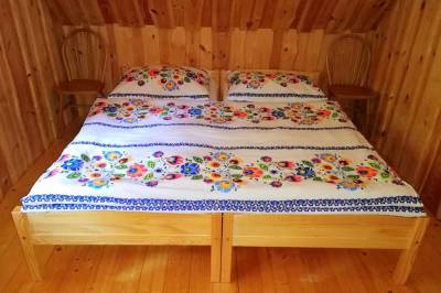Spálňa s manželskou posteľou, Chata Koniarka, Turčianske Jaseno
