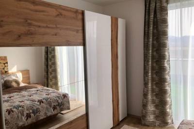 Spálňa s manželskou posteľou, Tatra billetee apartmán, Poprad