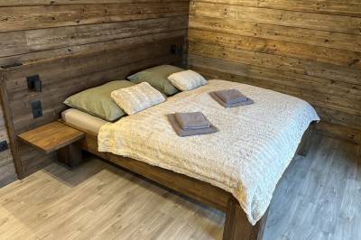 3-lôžková spálňa s manželskou posteľou, Villa Kriváň, Pribylina