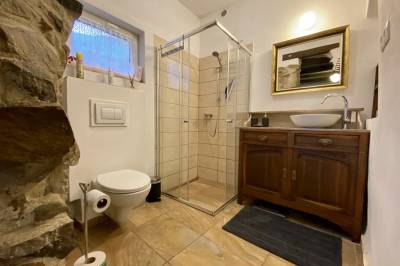 Libling Zelený - kúpeľňa so sprchovacím kútom a toaletou, Libling Štiavnický, Štiavnické Bane