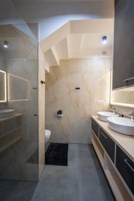 Apartmán 1 - kúpeľňa s toaletou, Chalet Malino, Ružomberok