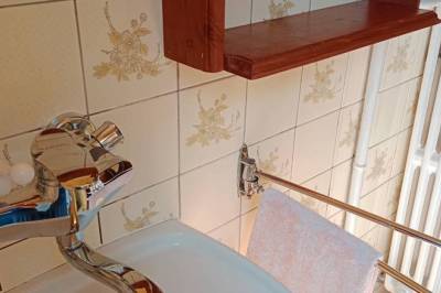 Kúpeľňa so sprchovacím kútom, Apartmán Grich, Lendak