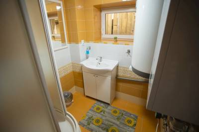 4-lôžková izba - kúpeľňa so sprchovacím kútom, Penzión u Jurka, Zuberec