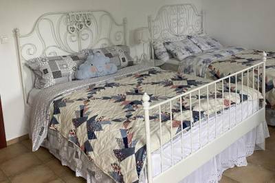 Spálňa s manželskými posteľami, La Maison de Notre Rewe, Žabokreky nad Nitrou