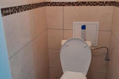 Samostatná toaleta, Krásny 2-izbový byt v centre mesta, Spišská Nová Ves