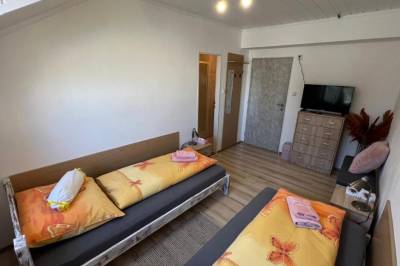 Apartmán s 1 spálňou 2 s dvomi oddelenými lôžkami a LCD TV, Nice loft - Prešov, Ľubotice