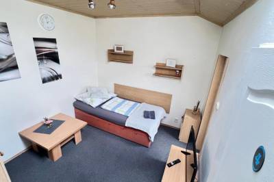 Jednolôžková izba s 1-lôžkovou posteľou a LCD TV, Nice loft - Prešov, Ľubotice