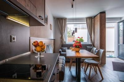 Moderná kuchyňa s jedálenským sedením, Tatrahouse sk Apartment Family, Gerlachov