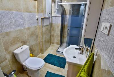 Apartmán Deluxe - kúpeľňa so sprchovým kútom a toaletou, Apartments V+K, Štrba