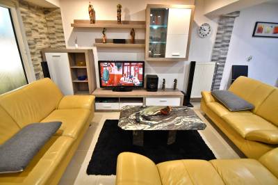 Apartmán Deluxe - obývacia izba so sedením, Apartments V+K, Štrba