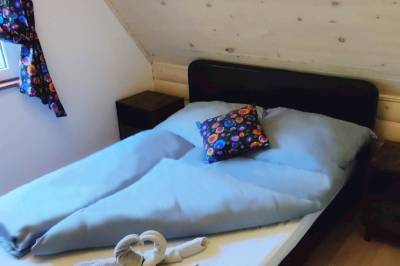 Spálňa s manželskou posteľou, Chata JJParadise, Oravice