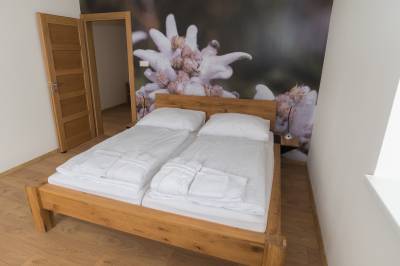 2-lôžková izba s manželskou posteľou, Chalupa pod bukom ***, Muránska Huta