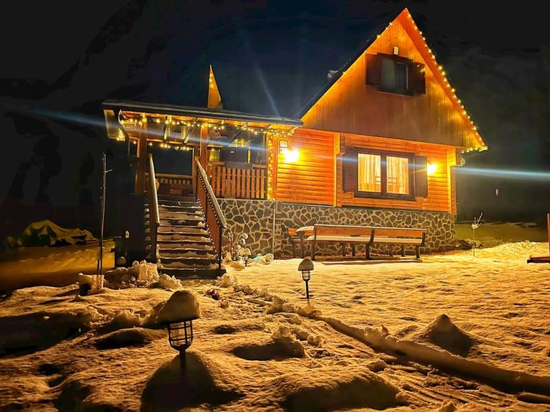 Ubytovanie v rekreačnej oblasti Modra – Piesok, Chata Alpina Zoška, Modra