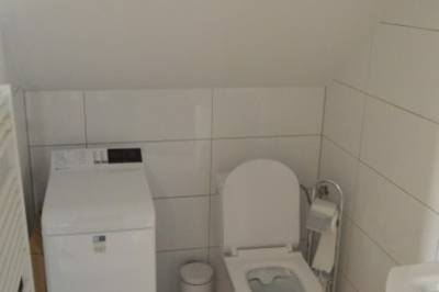 Kúpeľňa s toaletou a práčkou, Ubytovanie u Mikuláša, Vavrečka