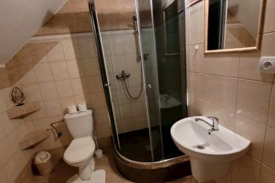 Kúpeľňa s toaletou 3, Chata Luka, Gôtovany