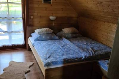 Spálňa s manželskou posteľou, Zrubová chata Lumia, Liptovský Ján