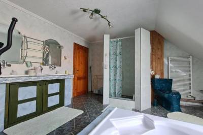 Apartmán s 2 spálňami - kúpeľňa so sprchovacím kútom, Penzión Piano, Liptovský Mikuláš