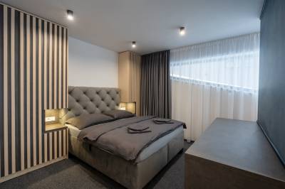 Apartmán 1 - spálňa s manželskou posteľou, Chalet Malino, Ružomberok