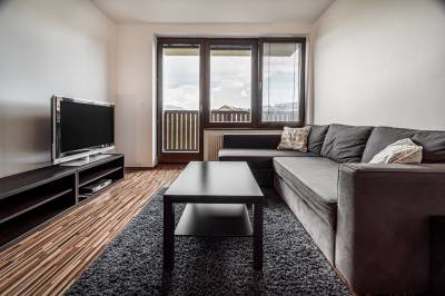 Obývačka s gaučom a LCD  TV, Family apartment 201 - Vila Aston, Veľká Lomnica