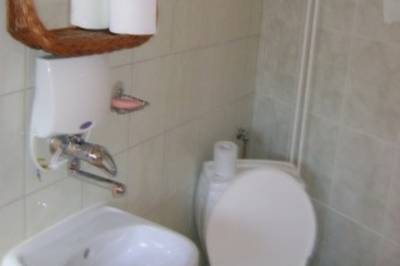 Apartmán č. 3 – kúpeľňa so sprchovacím kútom a toaletou, Ubytovanie v súkromí U Mikuláša, Blatnica