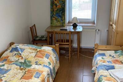 Apartmán č. 3 – spálňa s dvomi 1-lôžkovými posteľami, Ubytovanie v súkromí U Mikuláša, Blatnica