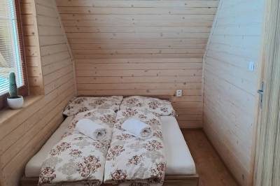 Spálňa s manželskou posteľou, Chata Hraničiarka, Oravská Polhora