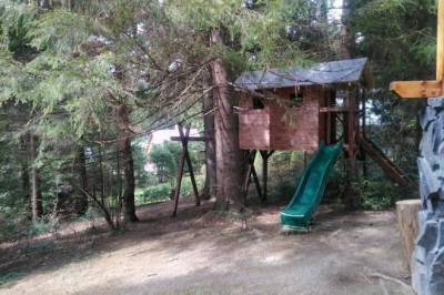 Detské ihrisko v exteriéri ubytovania, SKI Lake Cottage Krpáčovo, Dolná Lehota