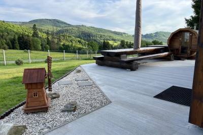 Terasa so sedením a sauna, Chata a Luxusný drevený mobilný dom Vreščovské Sedlo, Skalité