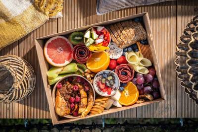 Box s jedlom za doplatok, Kutica u Lohajov, Nová Baňa