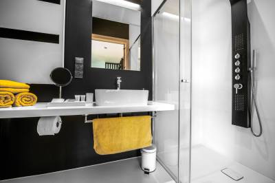 Kúpeľňa, Kutica u Lohajov, Nová Baňa