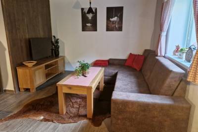 Obývačka s gaučom a TV, Chata Viktória, Demänovská Dolina
