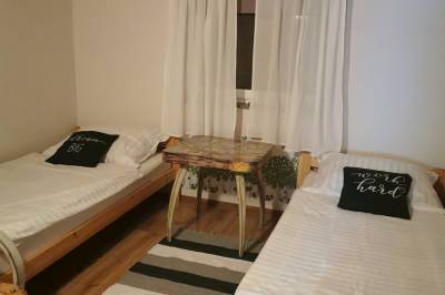 Spálňa s dvomi 1-lôžkovými posteľami, Chata Relax Kysuce, Dlhá nad Kysucou