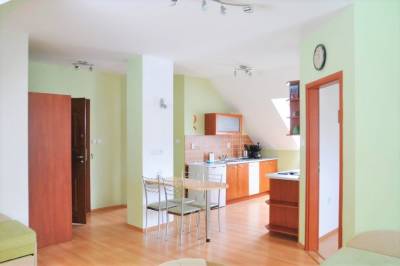 Zelený apartmán - kuchyňa s jedálenským sedením, Apartmány u Denyho, Zuberec