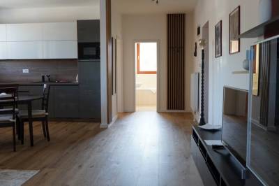 Farebný apartmán - kuchyňa prepojená s obývačkou, Apartmány u Denyho, Zuberec