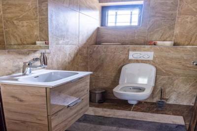 Samostatná toaleta, Janiho chata, Ždiar