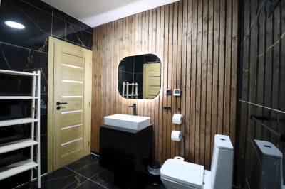Kúpeľňa s toaletou, Chalet COBURG, Telgárt