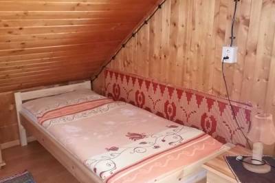 Chata - spálňa s 1-lôžkovou posteľou, Chata a apartmány Jašica, Oravský Biely Potok