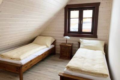 Spálňa s 1-lôžkovými posteľami, Roháčske zruby 2, 3, 4, Zuberec