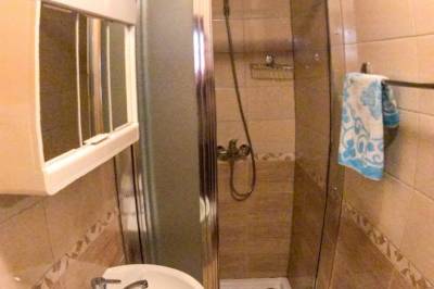 Apartmán 1 - kúpeľňa so sprchovacím kútom, Bocanské chalúpky, Vyšná Boca