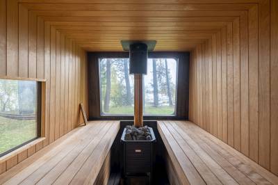Fínska sauna v autobuse, Hniezdo pri vode, Námestovo